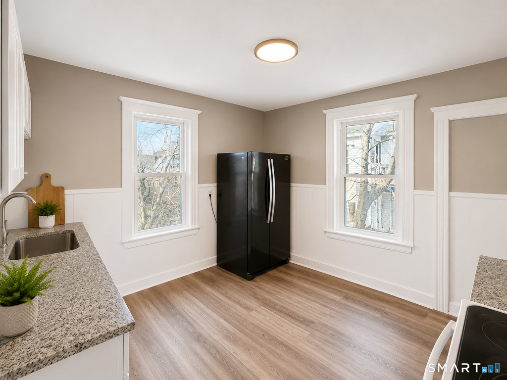 696 Main Street - Photo 1