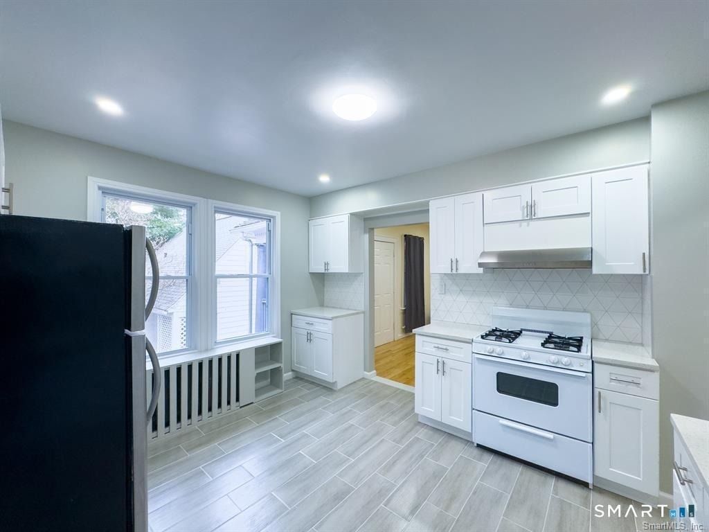 23 Lake Street - Photo 7