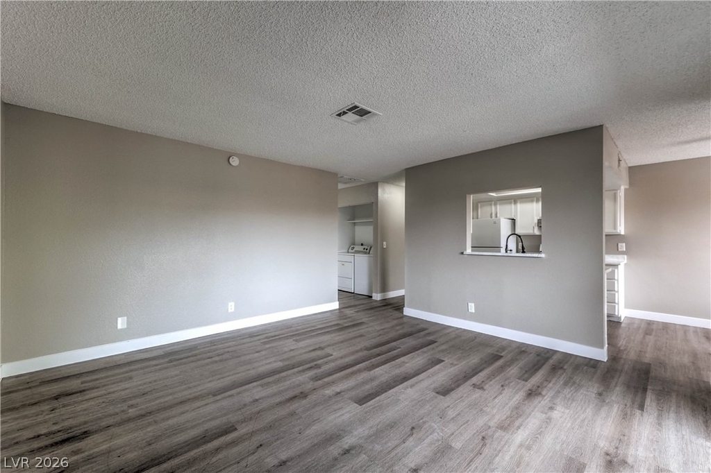 4571 Carriage Park Drive - Photo 4