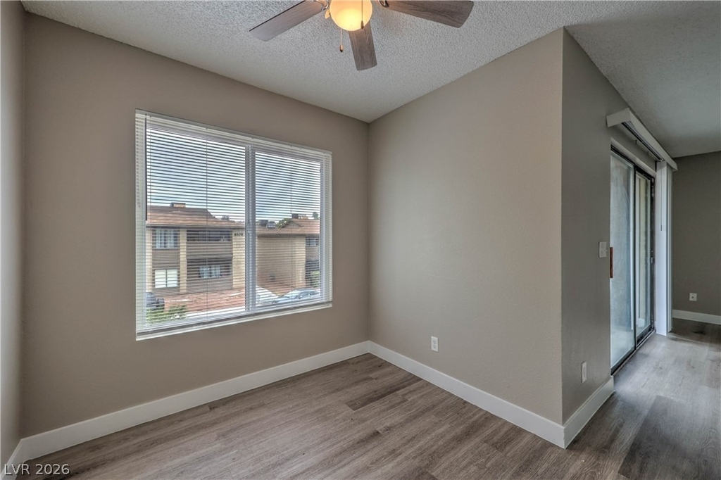4571 Carriage Park Drive - Photo 8