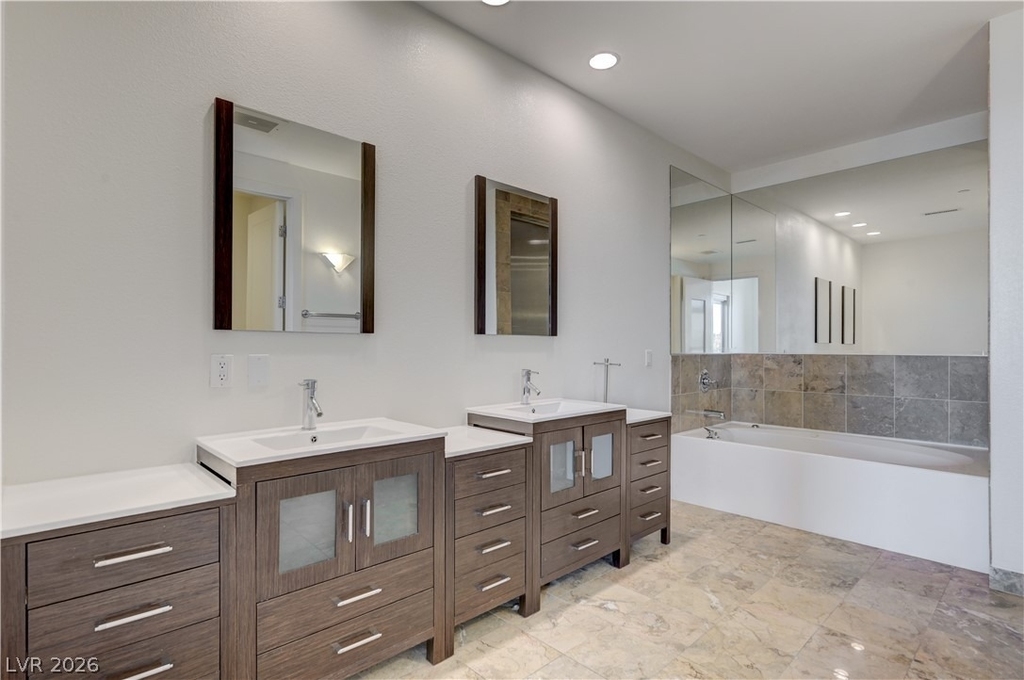 360 E Desert Inn Road - Photo 19