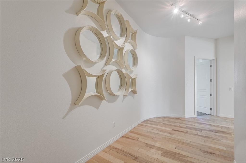 360 E Desert Inn Road - Photo 30