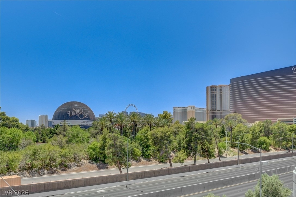 360 E Desert Inn Road - Photo 39