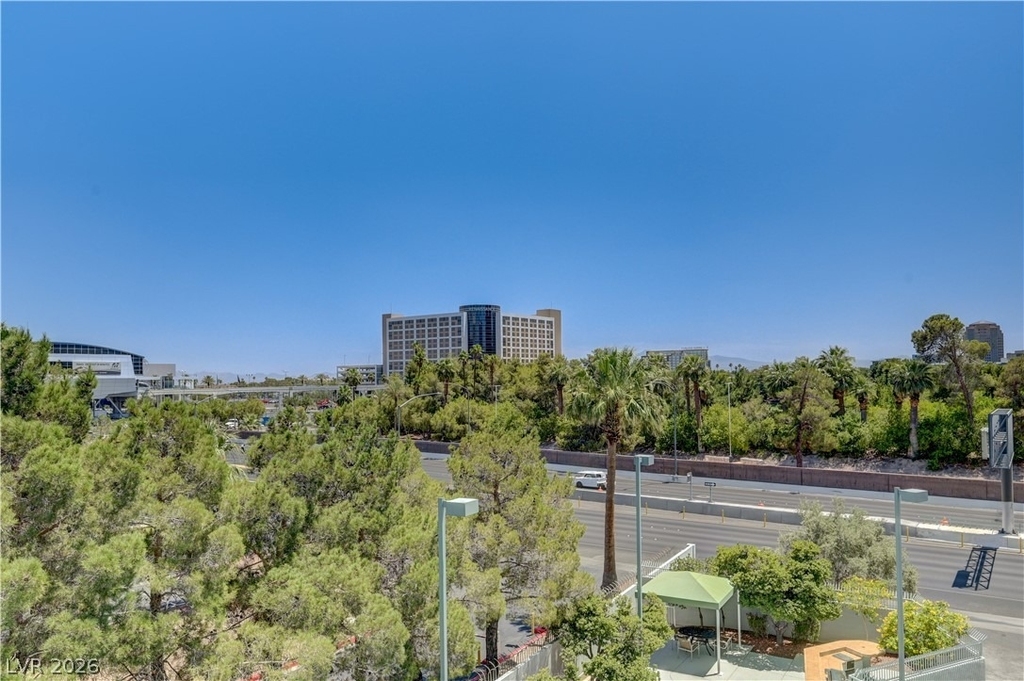 360 E Desert Inn Road - Photo 27