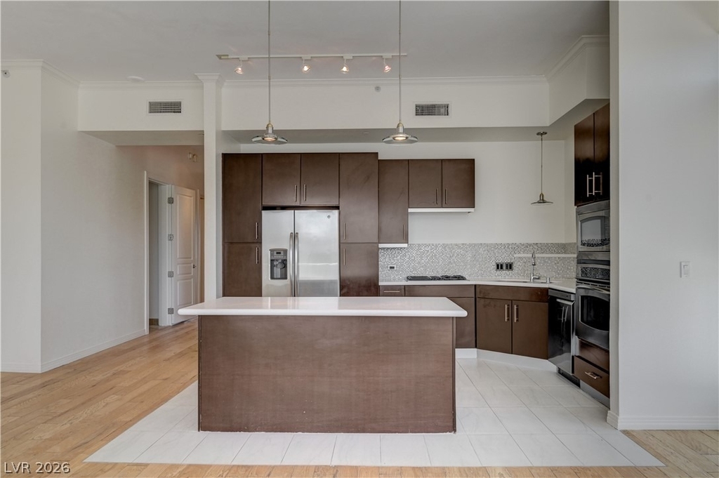 360 E Desert Inn Road - Photo 4