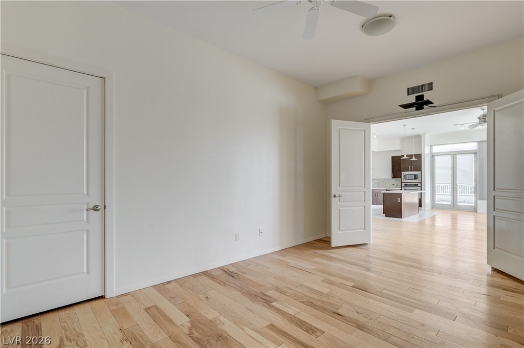 360 E Desert Inn Road - Photo 13