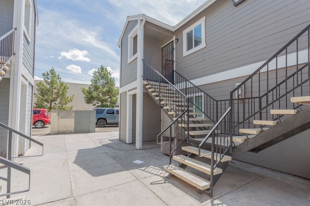 921 Snug Harbor Street - Photo 22