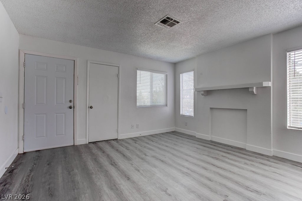921 Snug Harbor Street - Photo 4