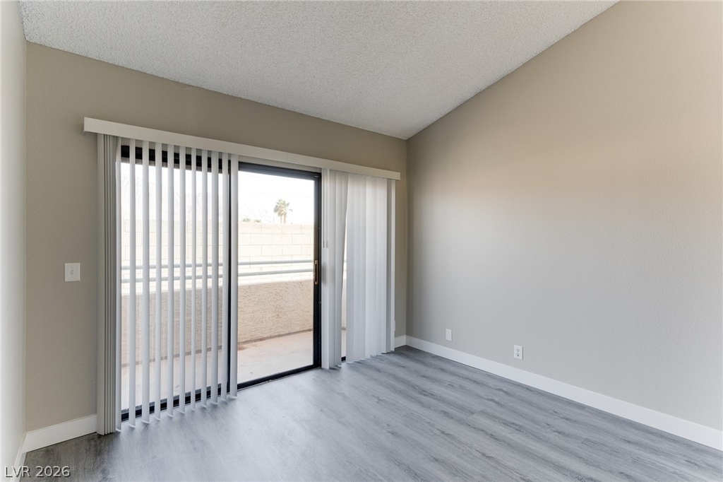 830 N Sloan Lane - Photo 11