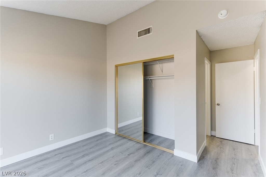 830 N Sloan Lane - Photo 15