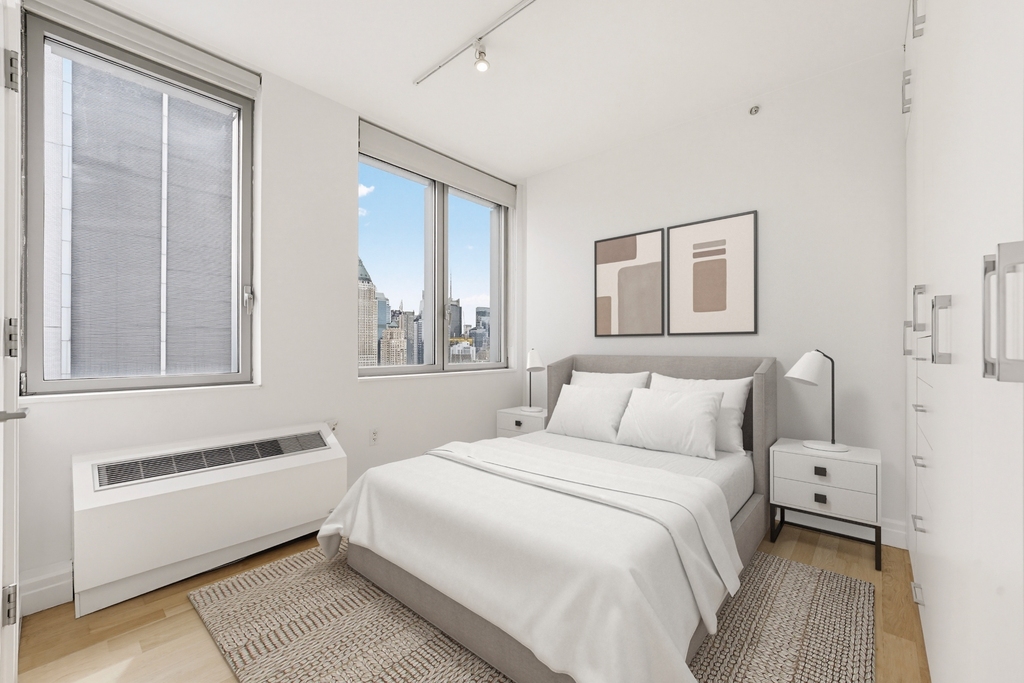 554 West 54th Street - Photo 4