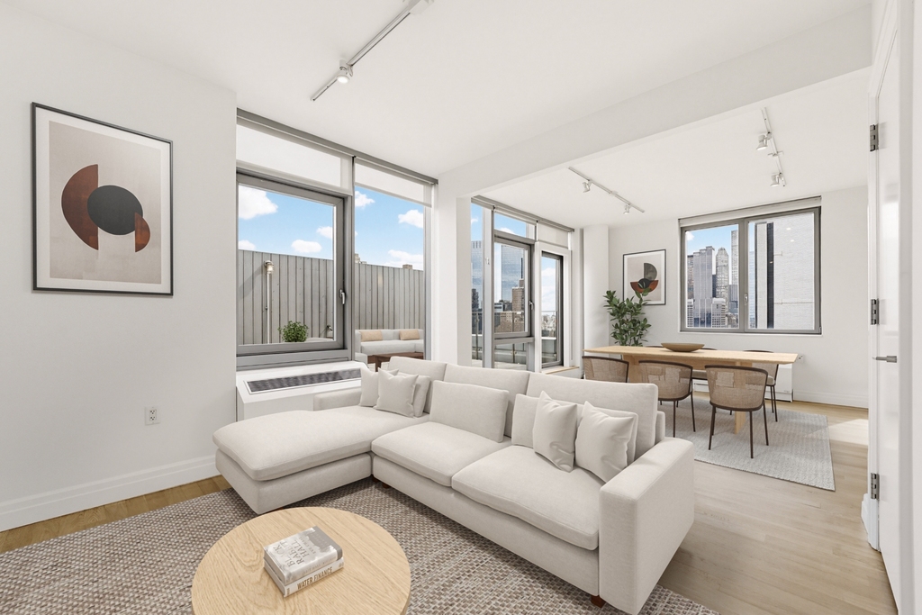 554 West 54th Street - Photo 3