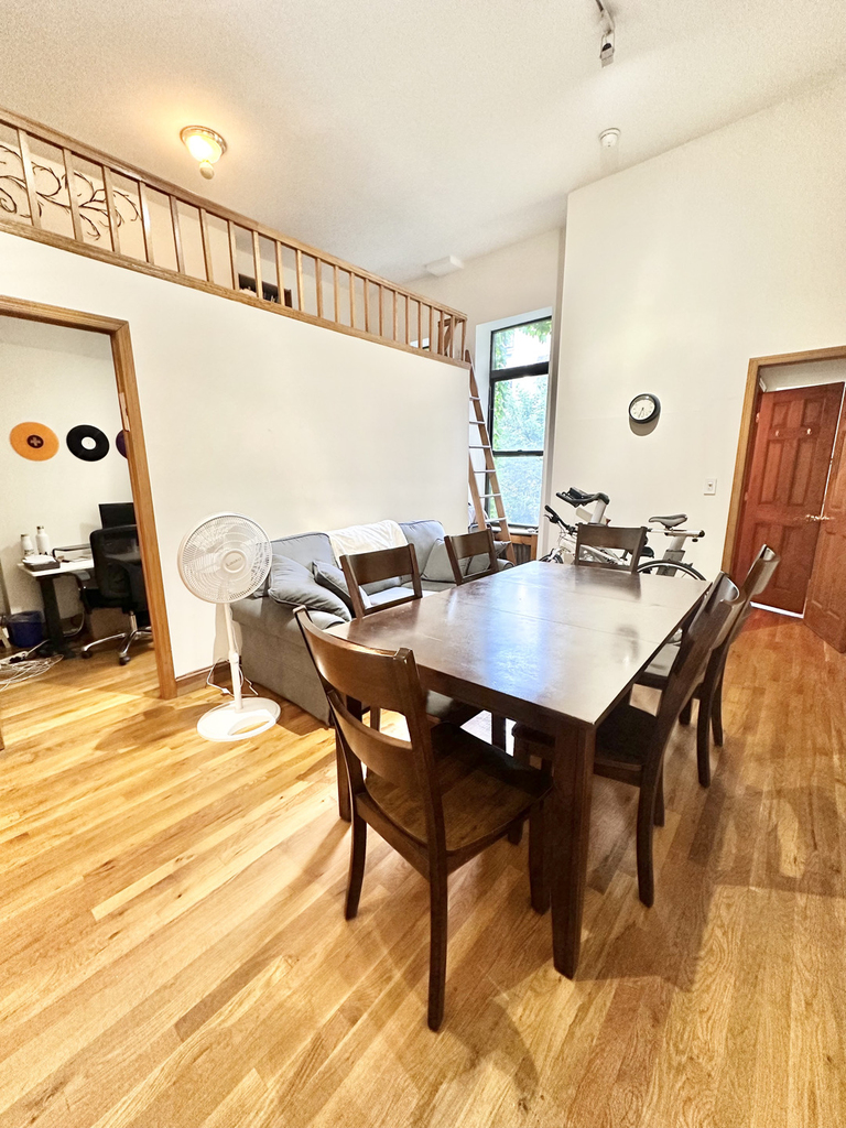 West 87th Street - Photo 0