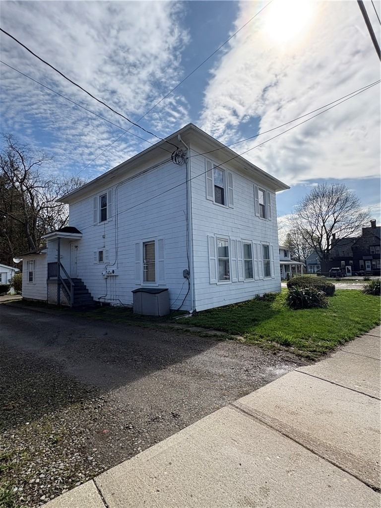 122 W High Street - Photo 0