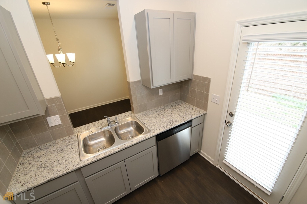 85 Chastain Circle - Photo 5