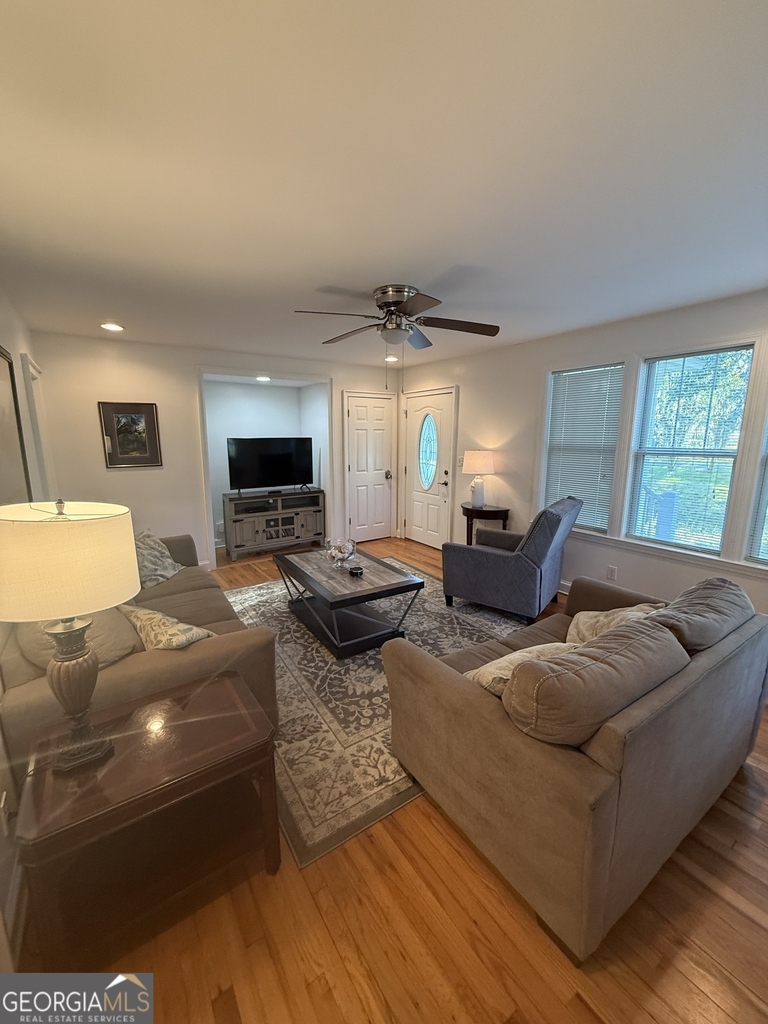 601 Norris Street - Photo 10