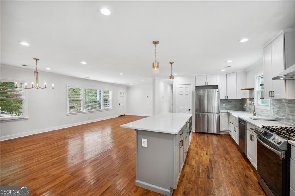 1249 Goodwin Road Ne - Photo 3