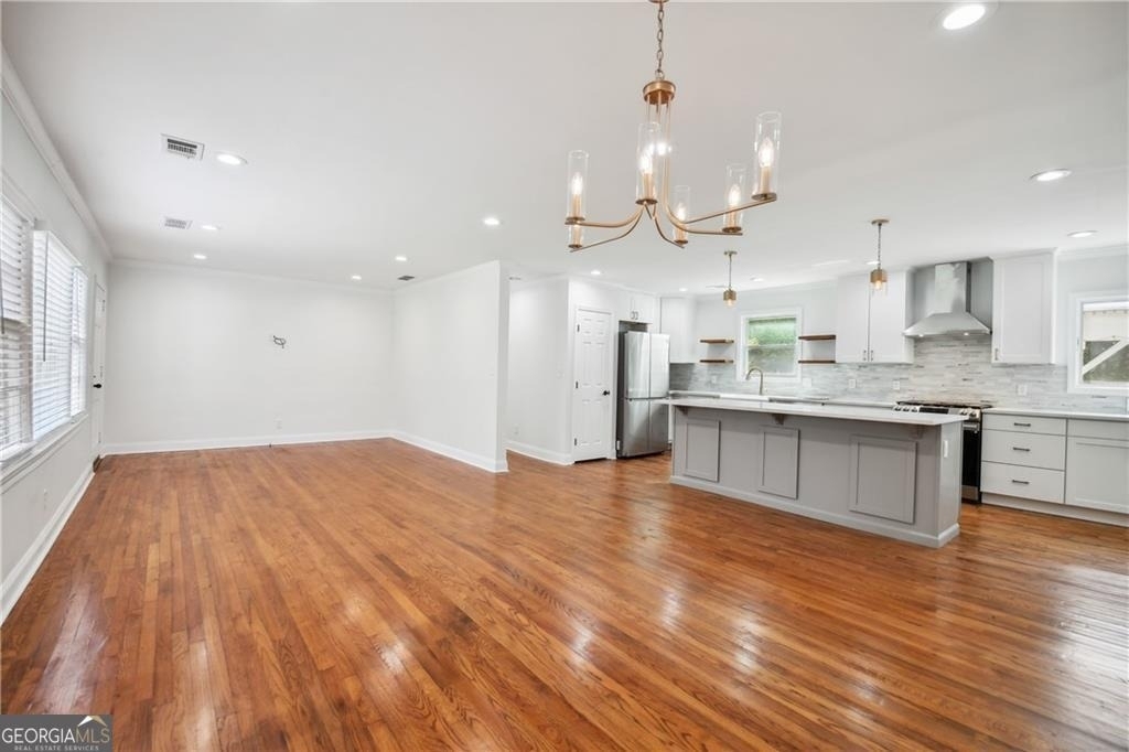 1249 Goodwin Road Ne - Photo 5