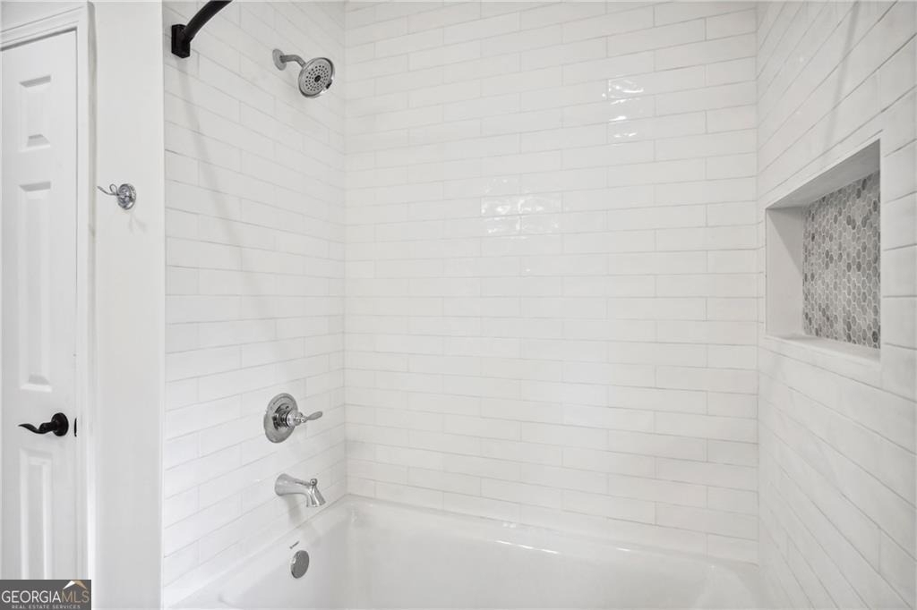 1249 Goodwin Road Ne - Photo 16