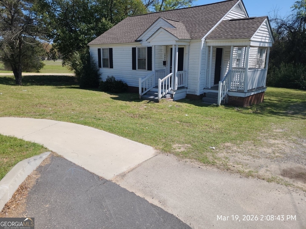 802 W Moore Street - Photo 5