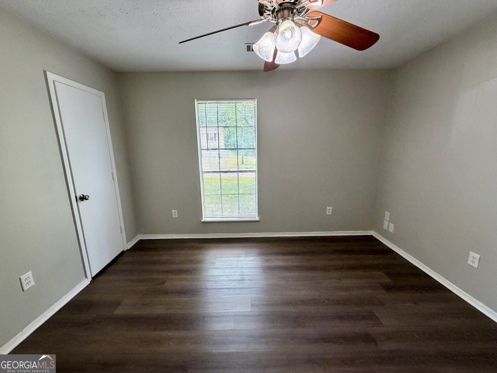 5663 Saint Thomas Drive - Photo 9