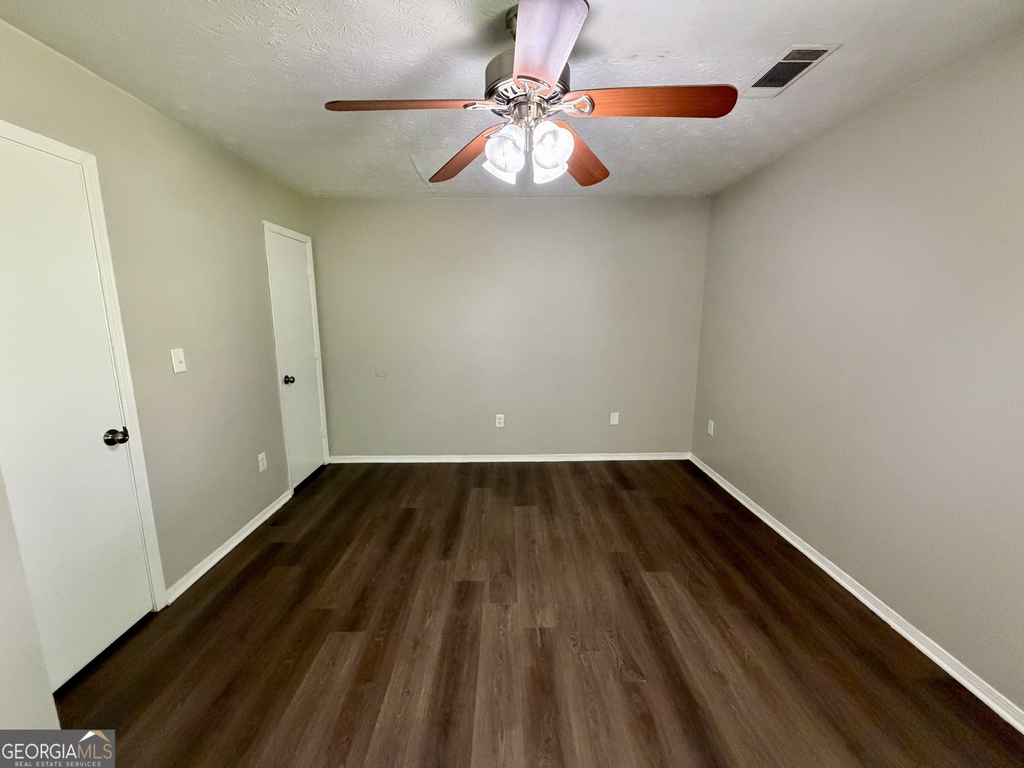 5663 Saint Thomas Drive - Photo 10