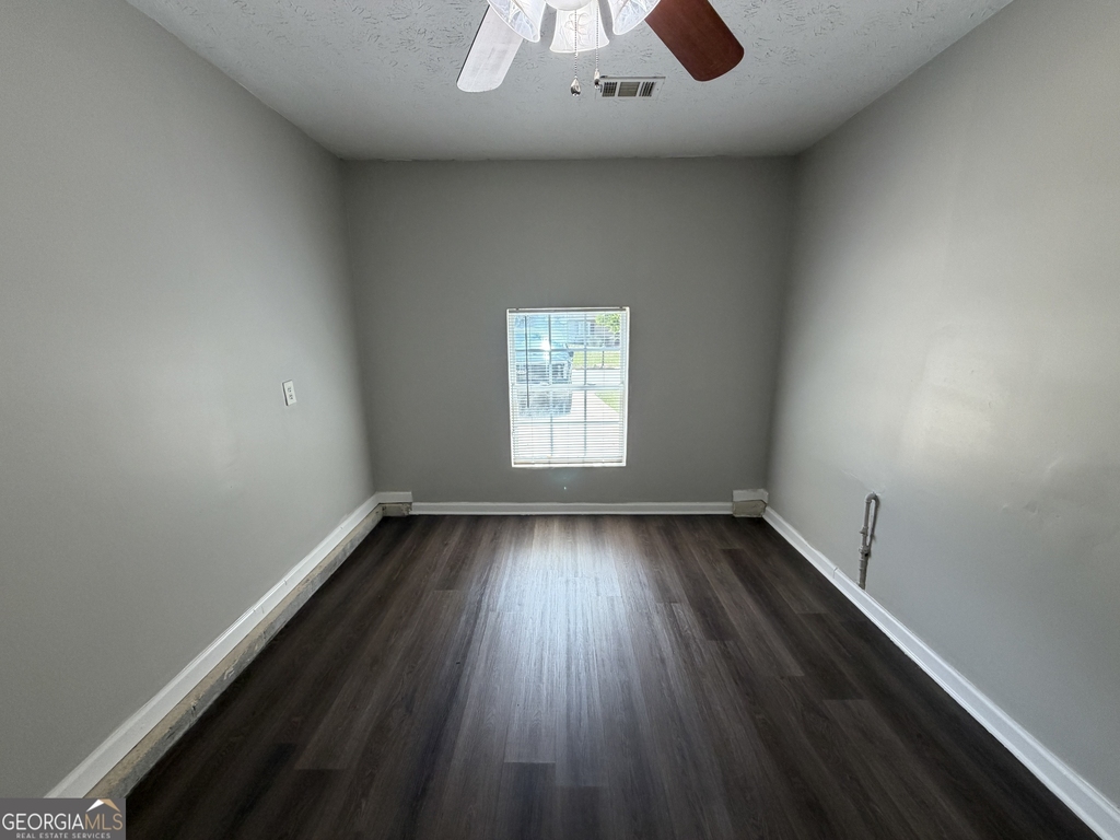 5663 Saint Thomas Drive - Photo 6