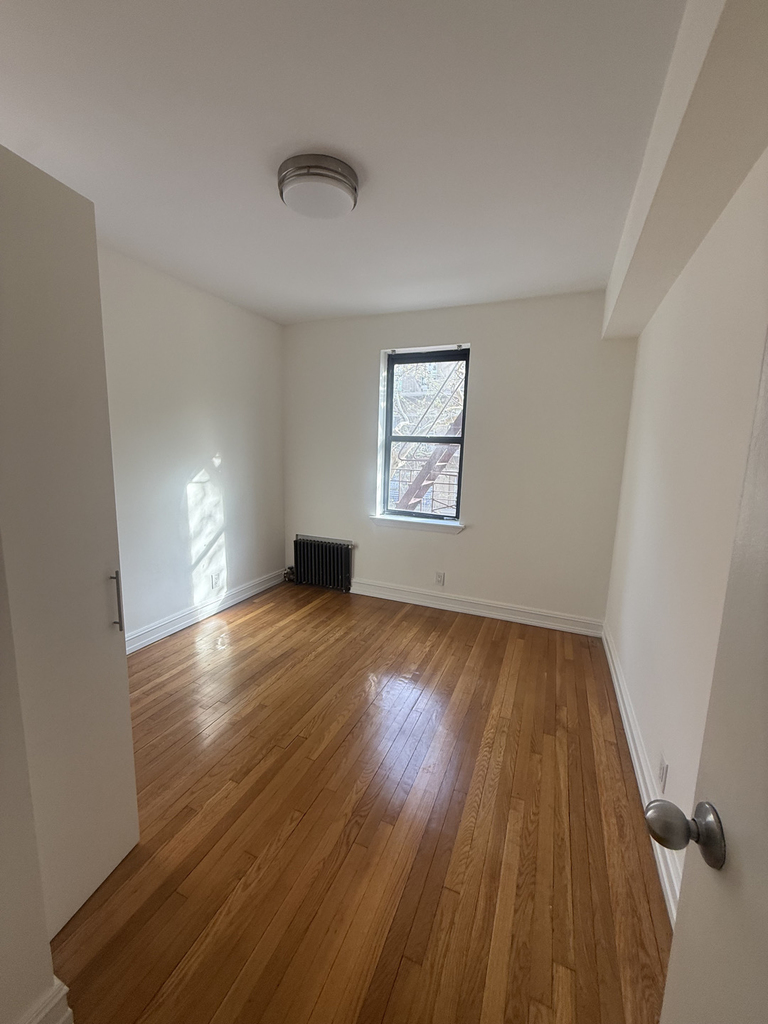 1680 York Avenue - Photo 6