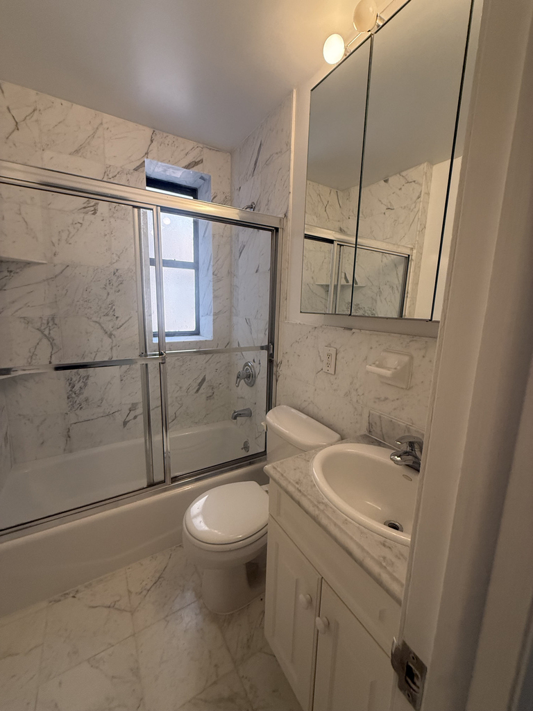 1680 York Avenue - Photo 9