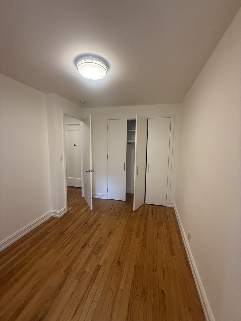 1680 York Avenue - Photo 5