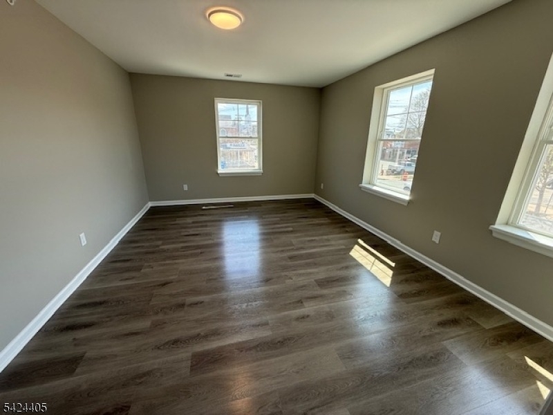 237 Main St - Photo 9