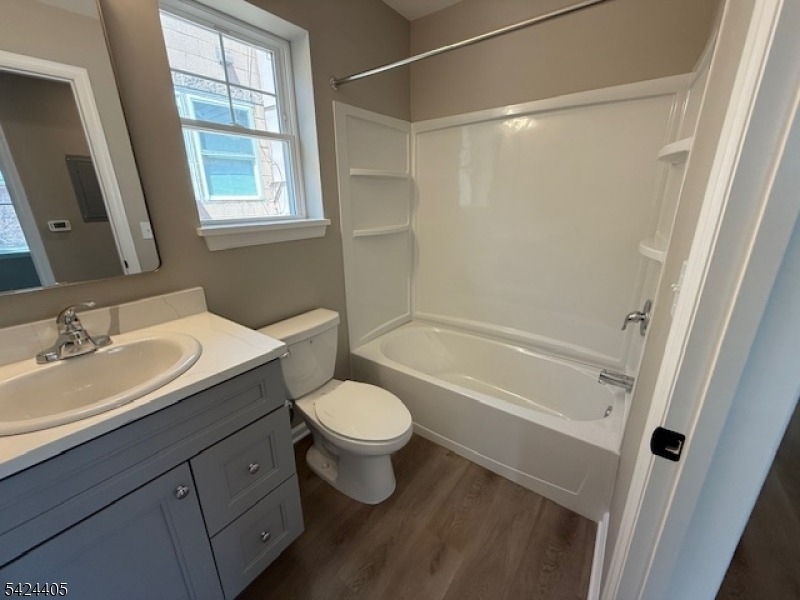 237 Main St - Photo 7