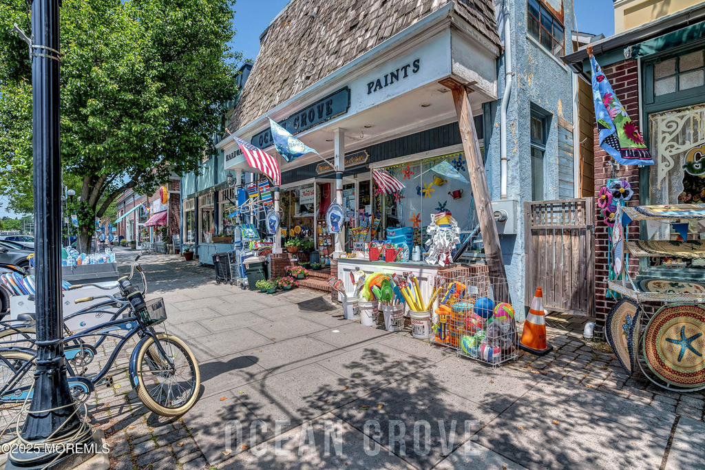 49 Franklin Avenue - Photo 57
