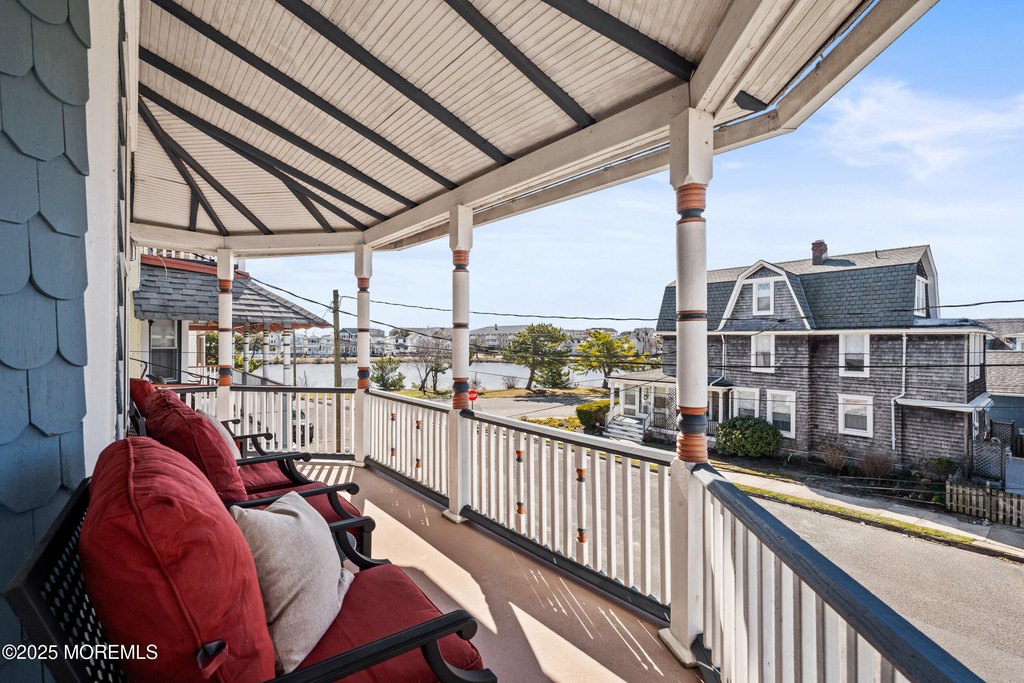 49 Franklin Avenue - Photo 36