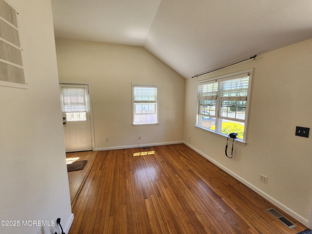 21 Coolidge Drive - Photo 2