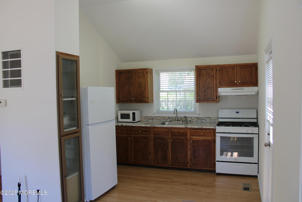 21 Coolidge Drive - Photo 4