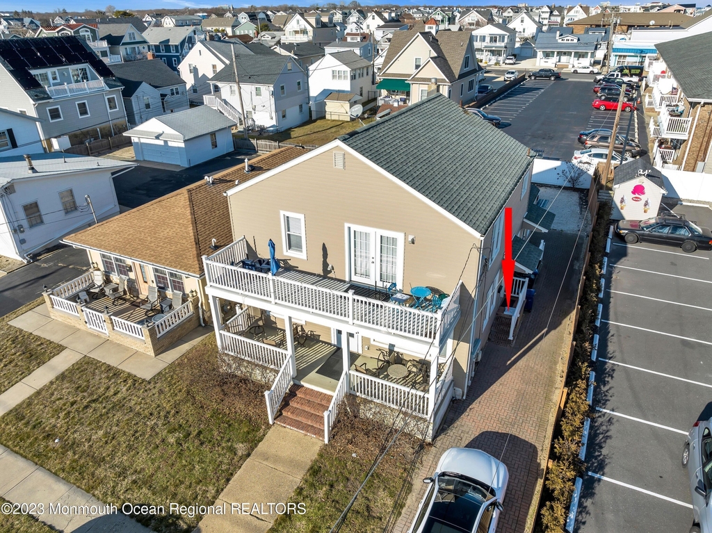 100 18th Avenue - Photo 5