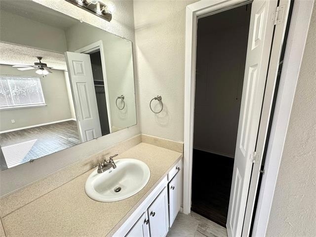 2508 S Center Street S - Photo 7