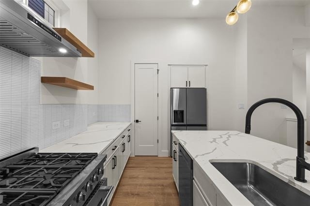 2203 Hondo Avenue - Photo 10