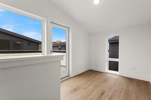 2203 Hondo Avenue - Photo 33
