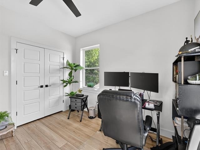 1941 Glenmore Avenue - Photo 27