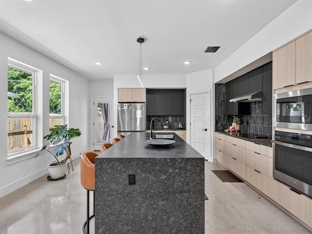 1941 Glenmore Avenue - Photo 9