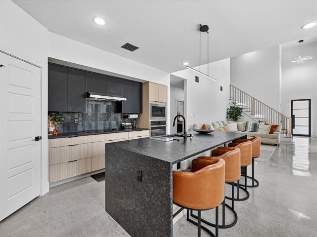 1941 Glenmore Avenue - Photo 11