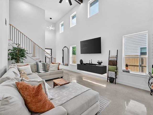 1941 Glenmore Avenue - Photo 8