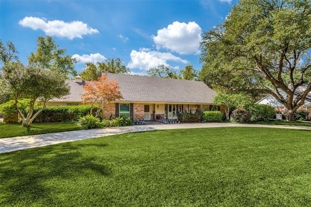 10534 Royal Springs Drive - Photo 0