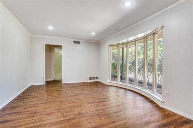 10534 Royal Springs Drive - Photo 8