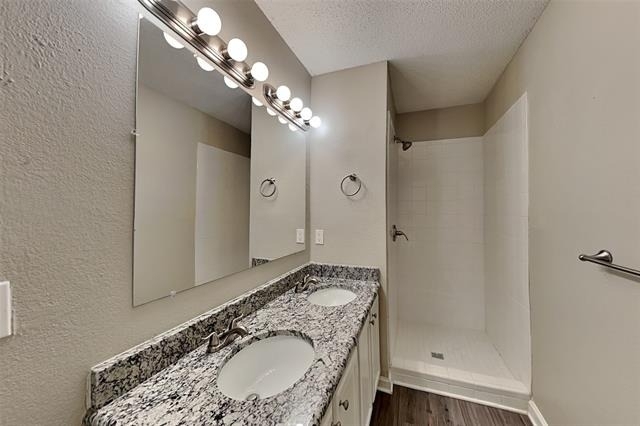 2505 Avalon Creek Way - Photo 9