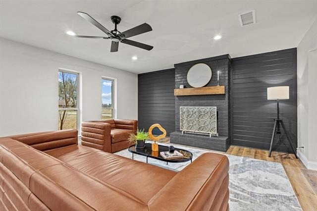 3327 Carriage Circle - Photo 0