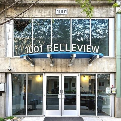 1001 Belleview Street - Photo 1