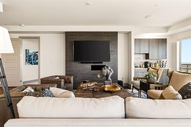 6000 Columbus Avenue - Photo 9